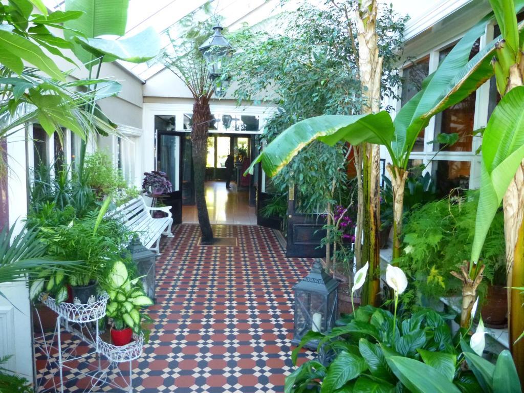Riverbank House Hotel Ferrybank Экстерьер фото
