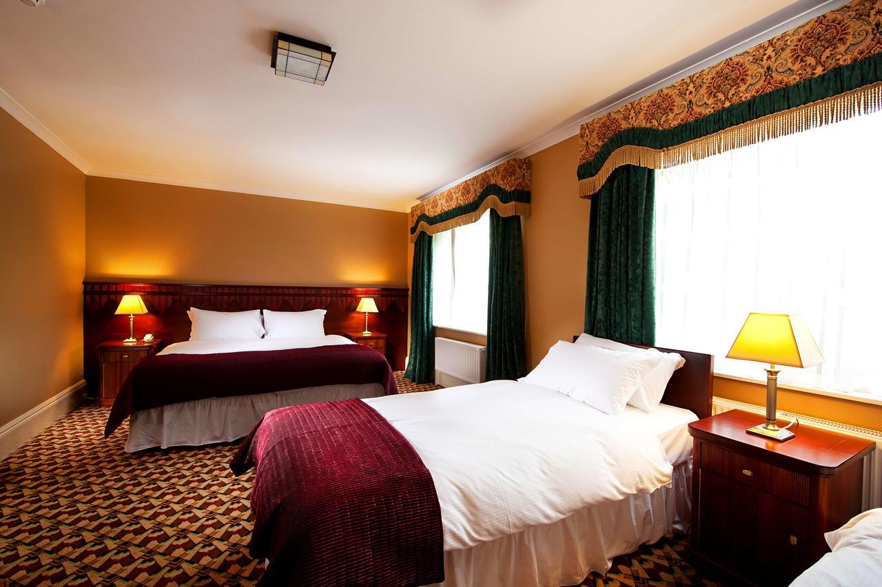 Riverbank House Hotel Ferrybank Экстерьер фото