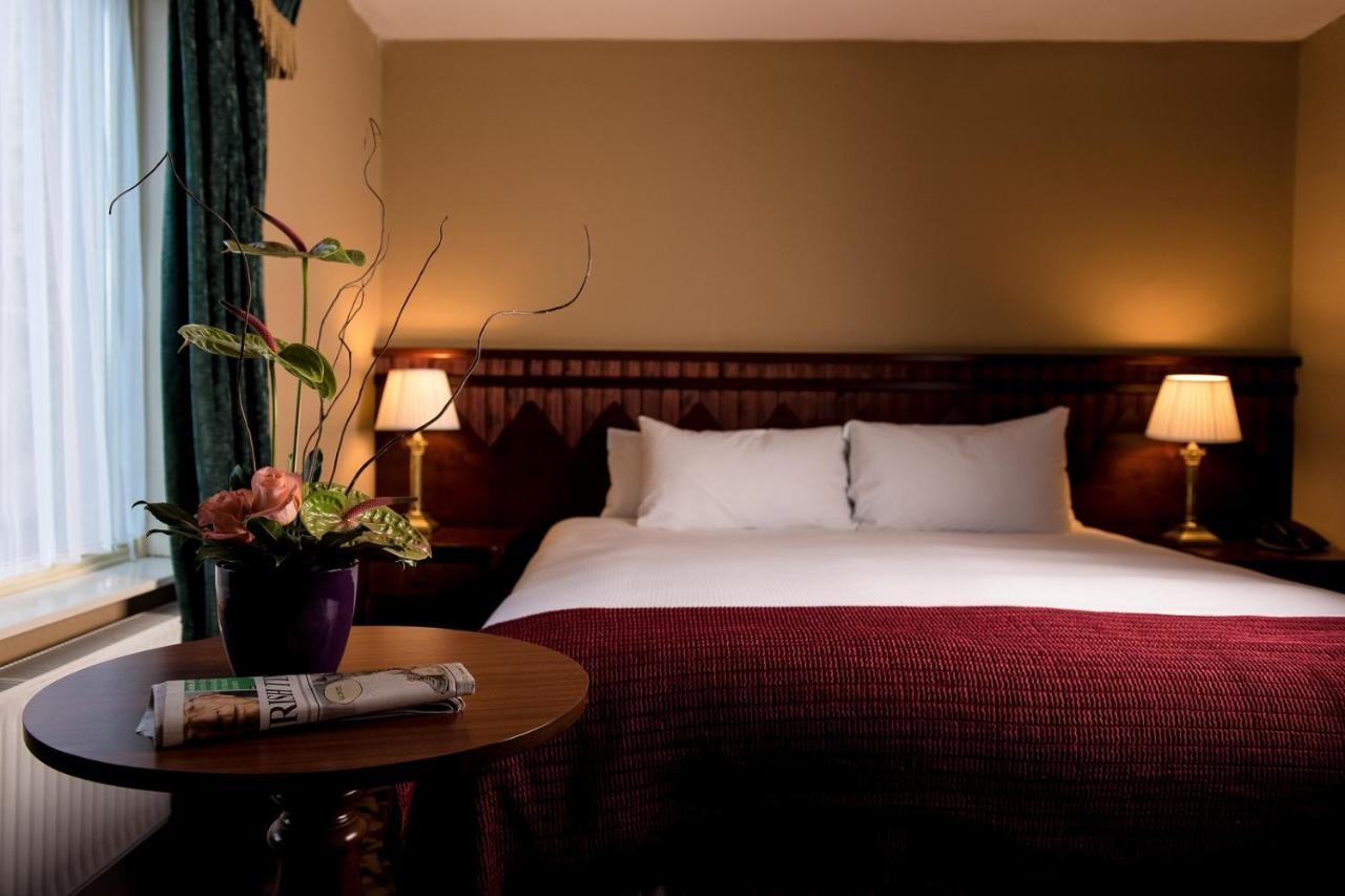 Riverbank House Hotel Ferrybank Экстерьер фото