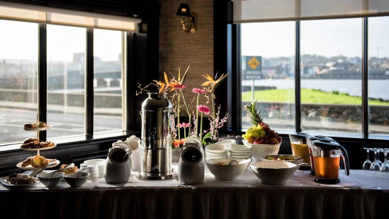 Riverbank House Hotel Ferrybank Экстерьер фото
