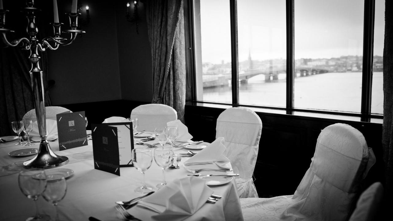 Riverbank House Hotel Ferrybank Экстерьер фото