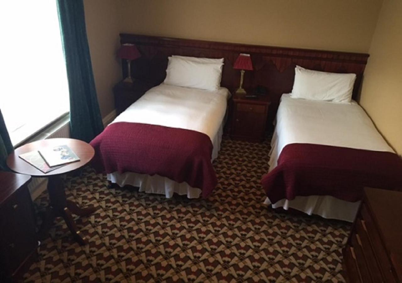 Riverbank House Hotel Ferrybank Экстерьер фото