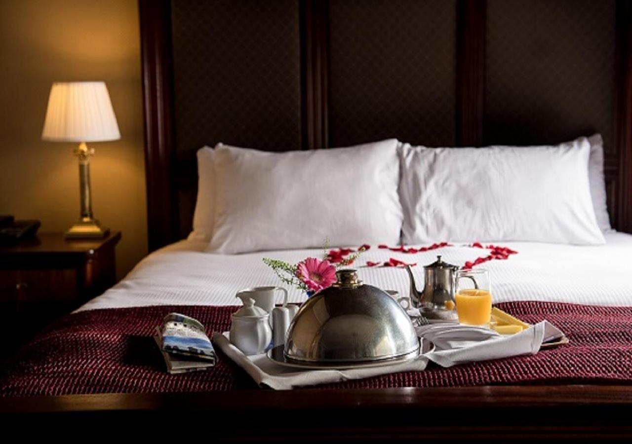 Riverbank House Hotel Ferrybank Экстерьер фото